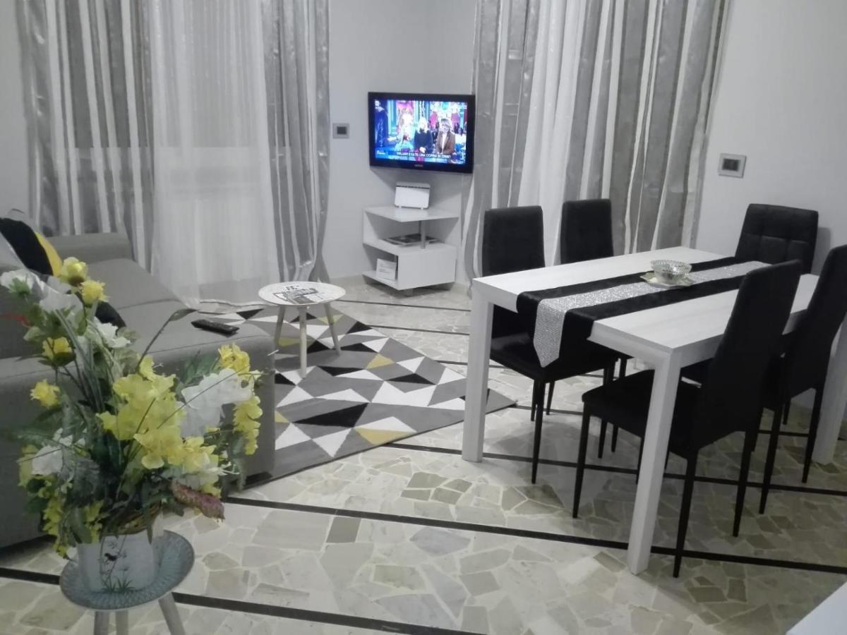 Ylli House Apartment