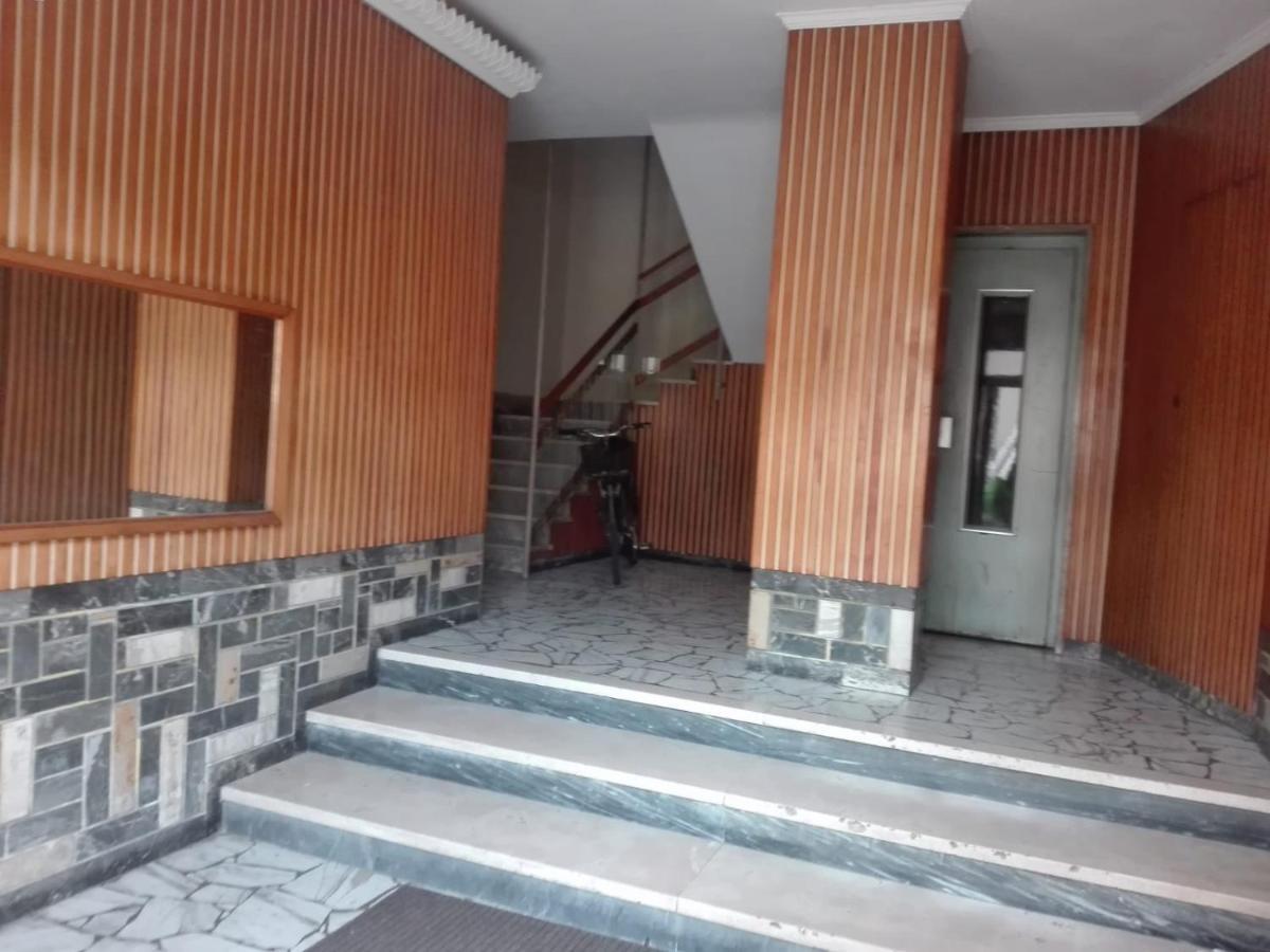 Ylli House *